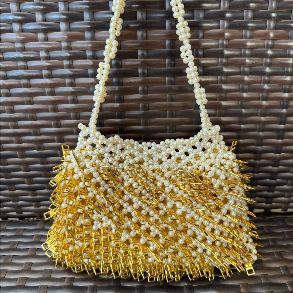Elegant & Rare Pearl and Gold Women's Bag